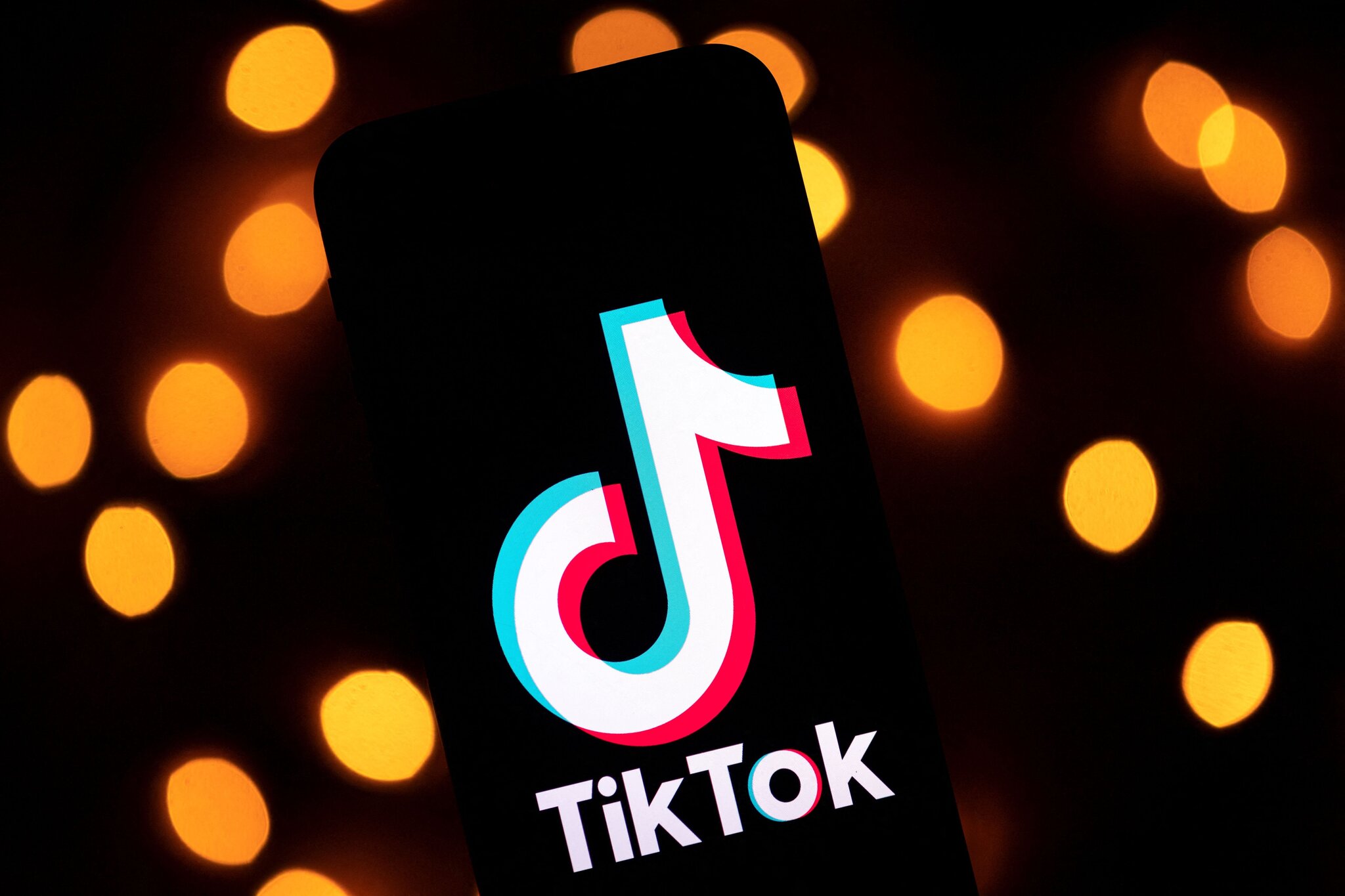 كيفية تحديث TikTok (خطوات لـ iPhone و Android)